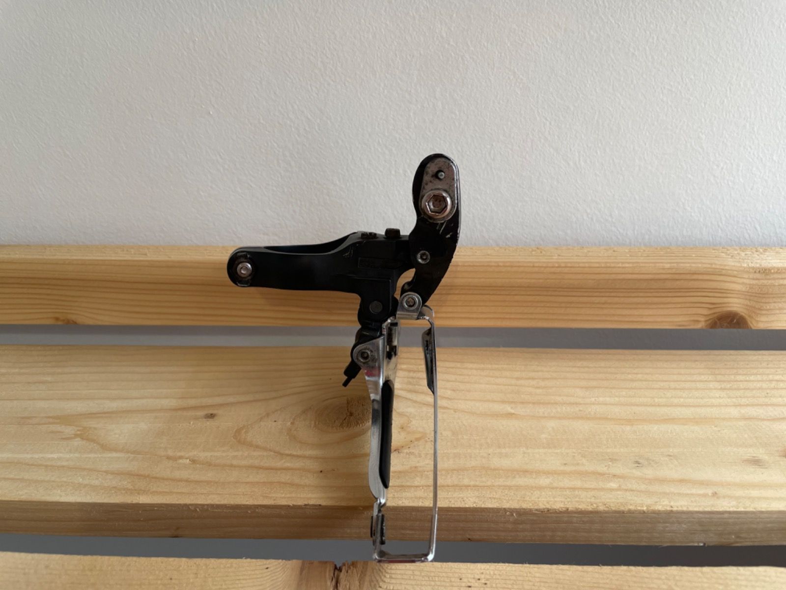 Переключатель Shimano Sora fd-r3000