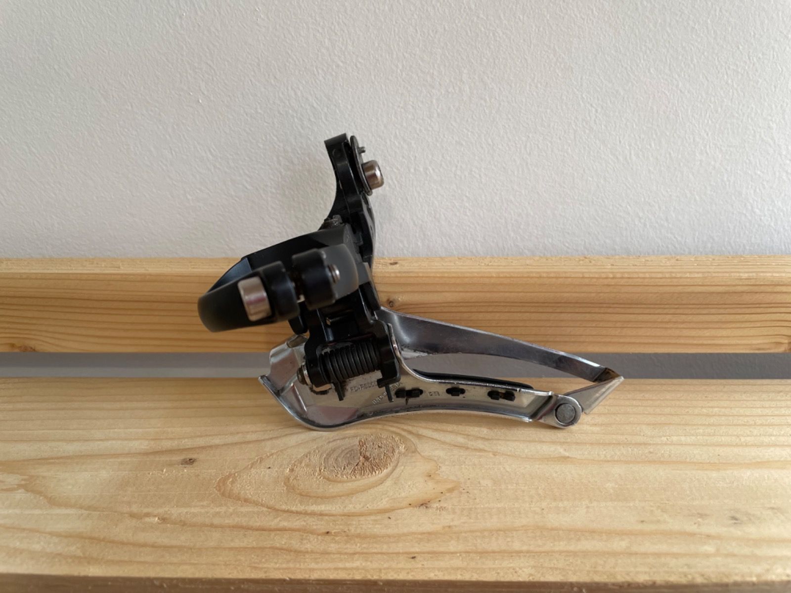 Переключатель Shimano Sora fd-r3000