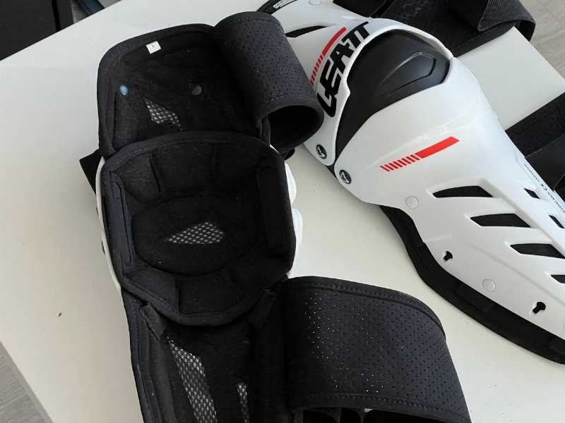 Наколенники Leatt Dual Axis Knee & Shin Guard,