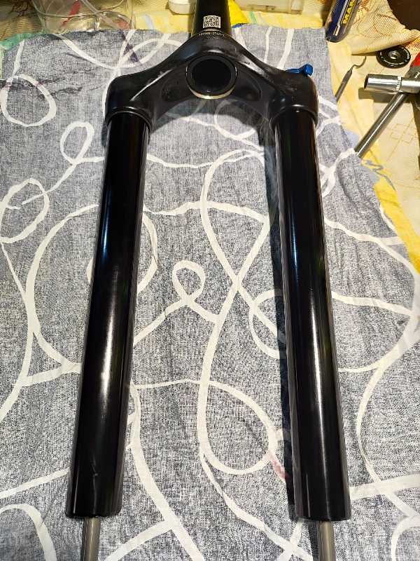 вилку Fox 34 RHYTHM 27.5 GRIP