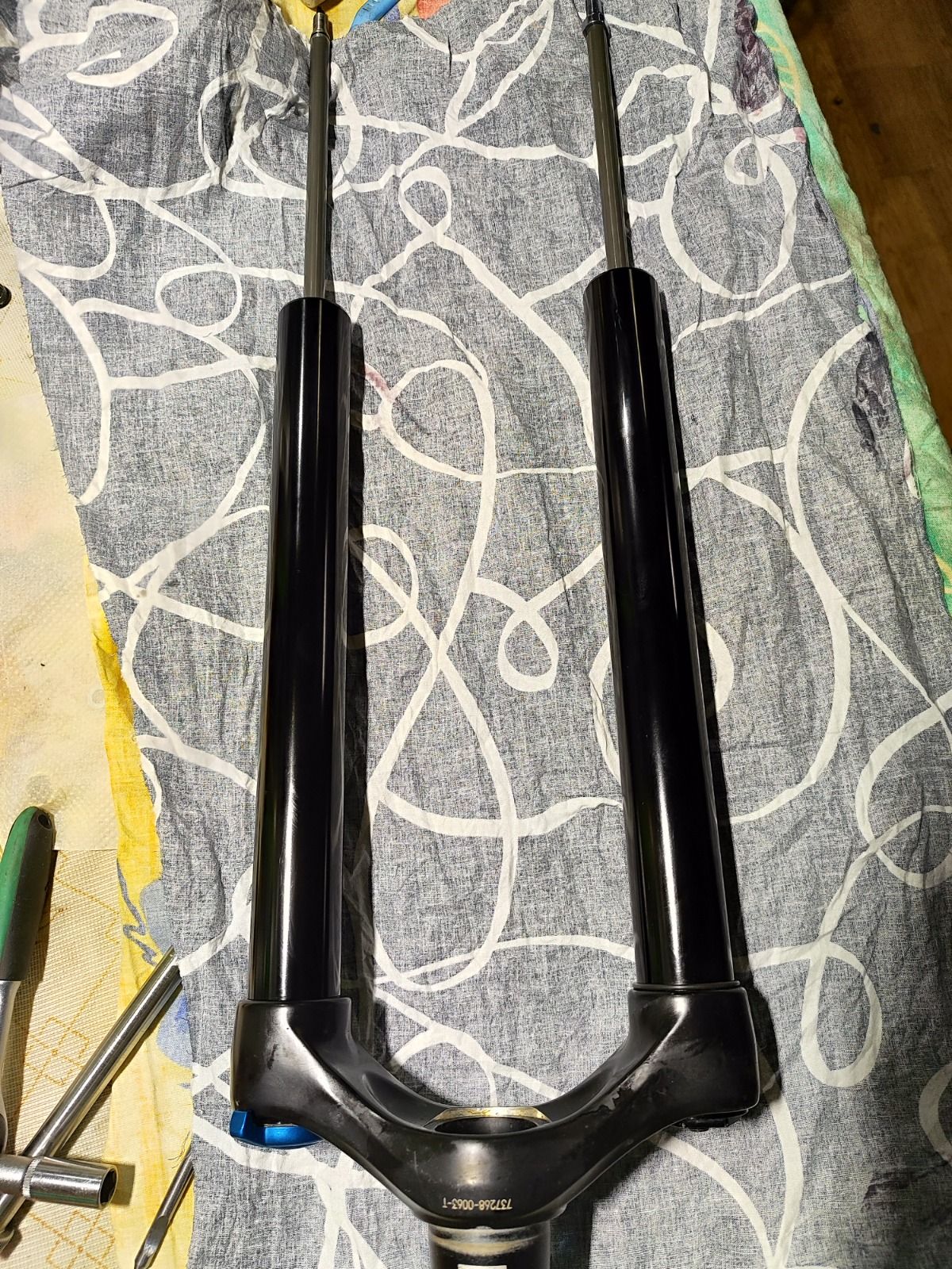 вилку Fox 34 RHYTHM 27.5 GRIP