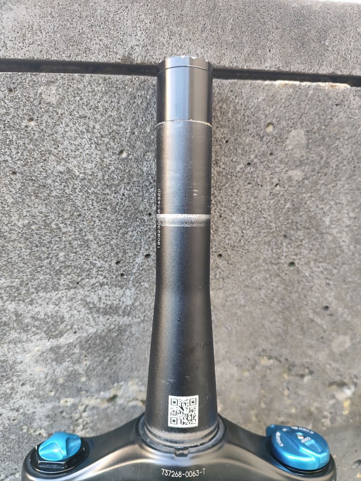 вилку Fox 34 RHYTHM 27.5 GRIP