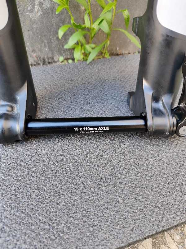 вилку Fox 34 RHYTHM 27.5 GRIP