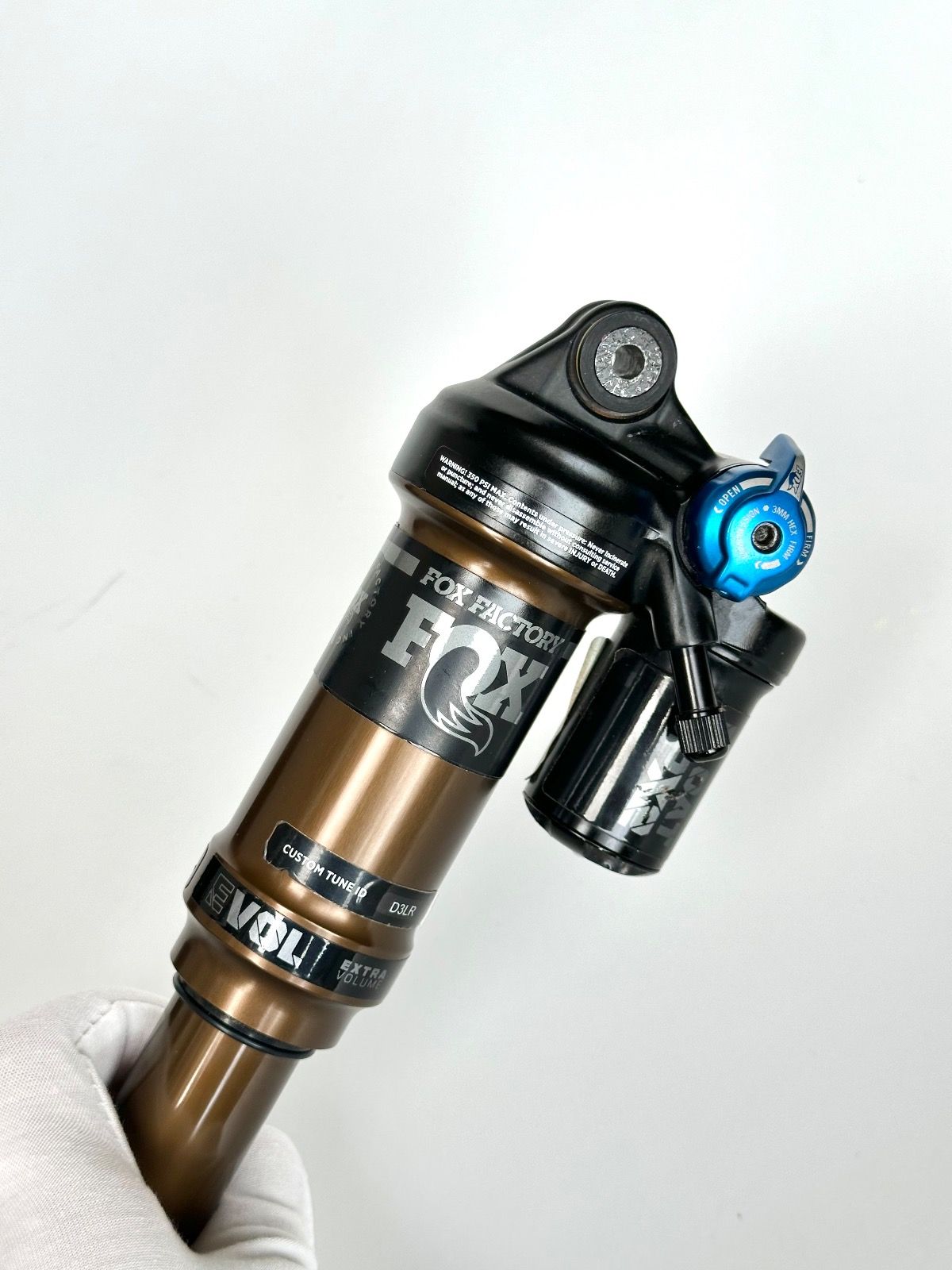 Задний амортизатор Fox Factory Float DPX2 (топ-уровень, kashima)
