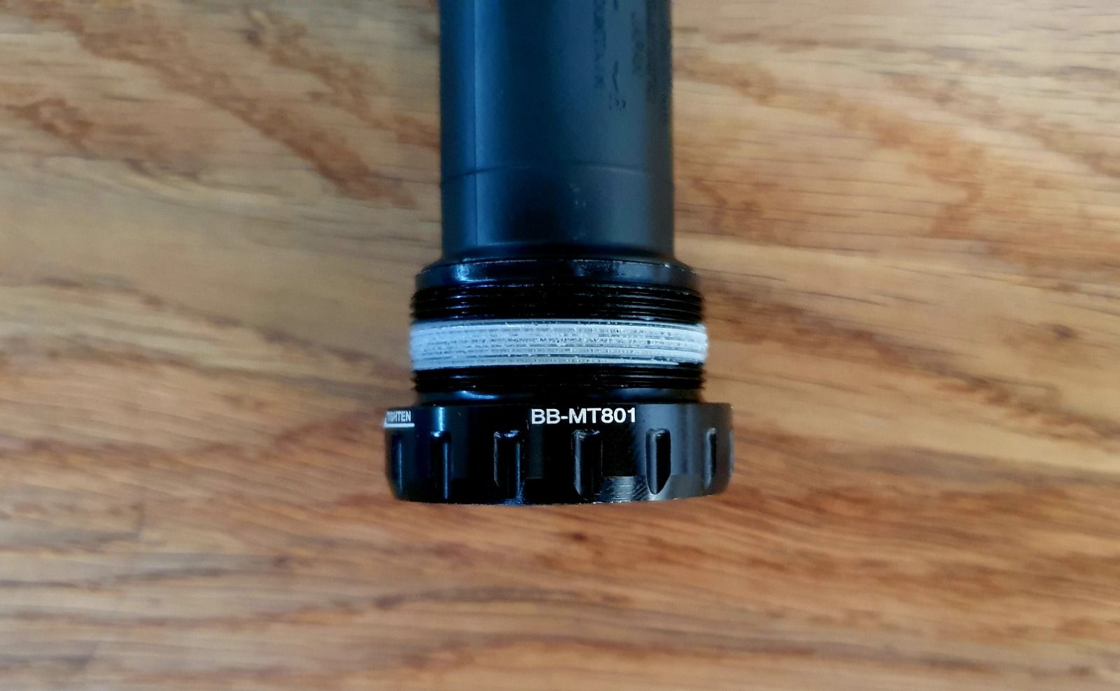 НОВАЯ Shimano BB-MT801 Hollowtech II ЯПОНИЯ
