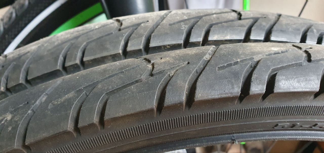 Пара покрышек CST Traveller City Classic 26x1.90 51-559