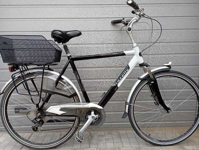 GAZELLE c корзинкой