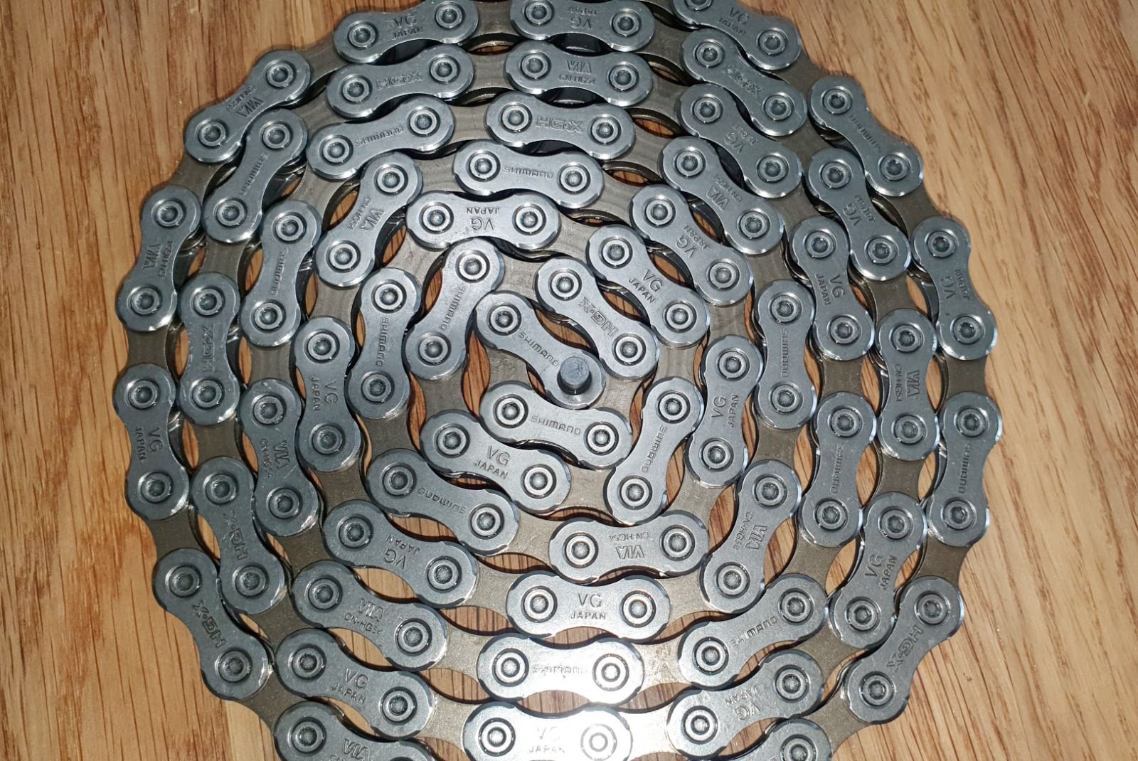 10 ск. цепь Shimano CN-HG54 СУПЕРЛЁГКАЯ. ЯПОНИЯ