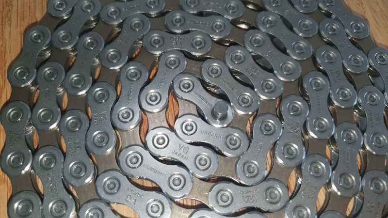 10 ск. цепь Shimano CN-HG54 СУПЕРЛЁГКАЯ. ЯПОНИЯ