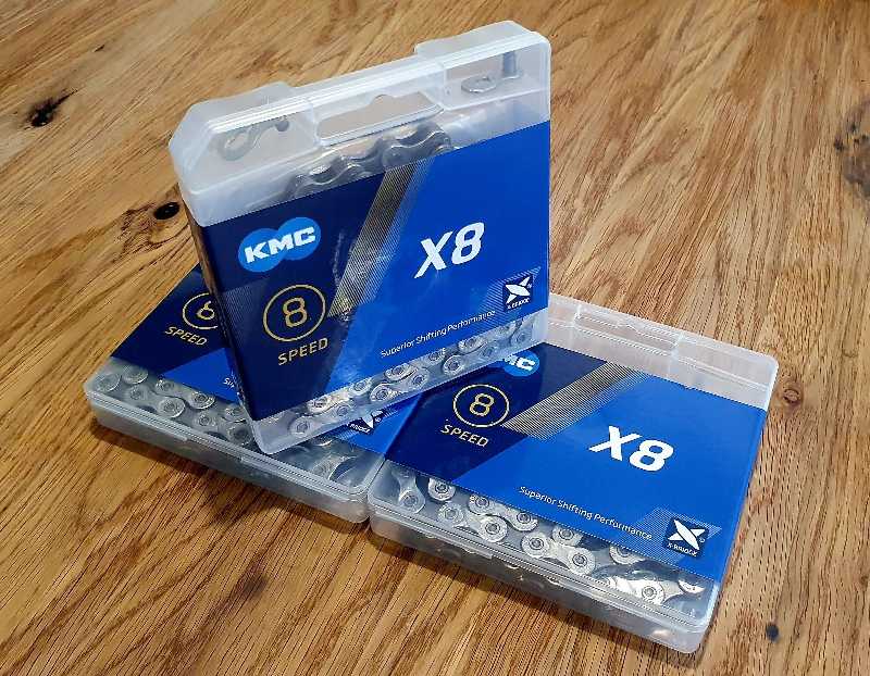 НОВЫЕ 6 - 8ск. цепи KMC X8 с замком 116 звеньев