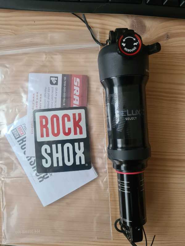 Rockshox deluxe select  210x50