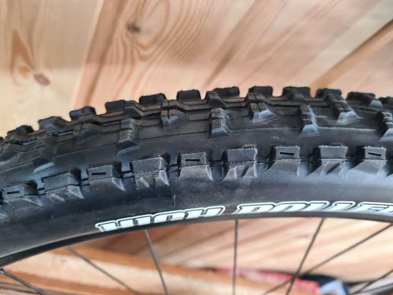 Maxxis Recon 29x2.6, Maxxis High Roller 29x2.3