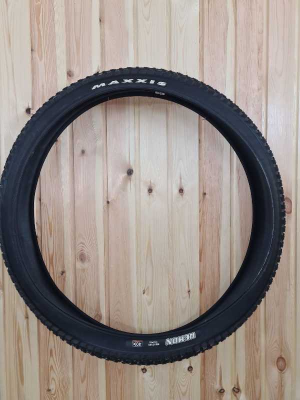 Maxxis Recon 29x2.6, Maxxis High Roller 29x2.3