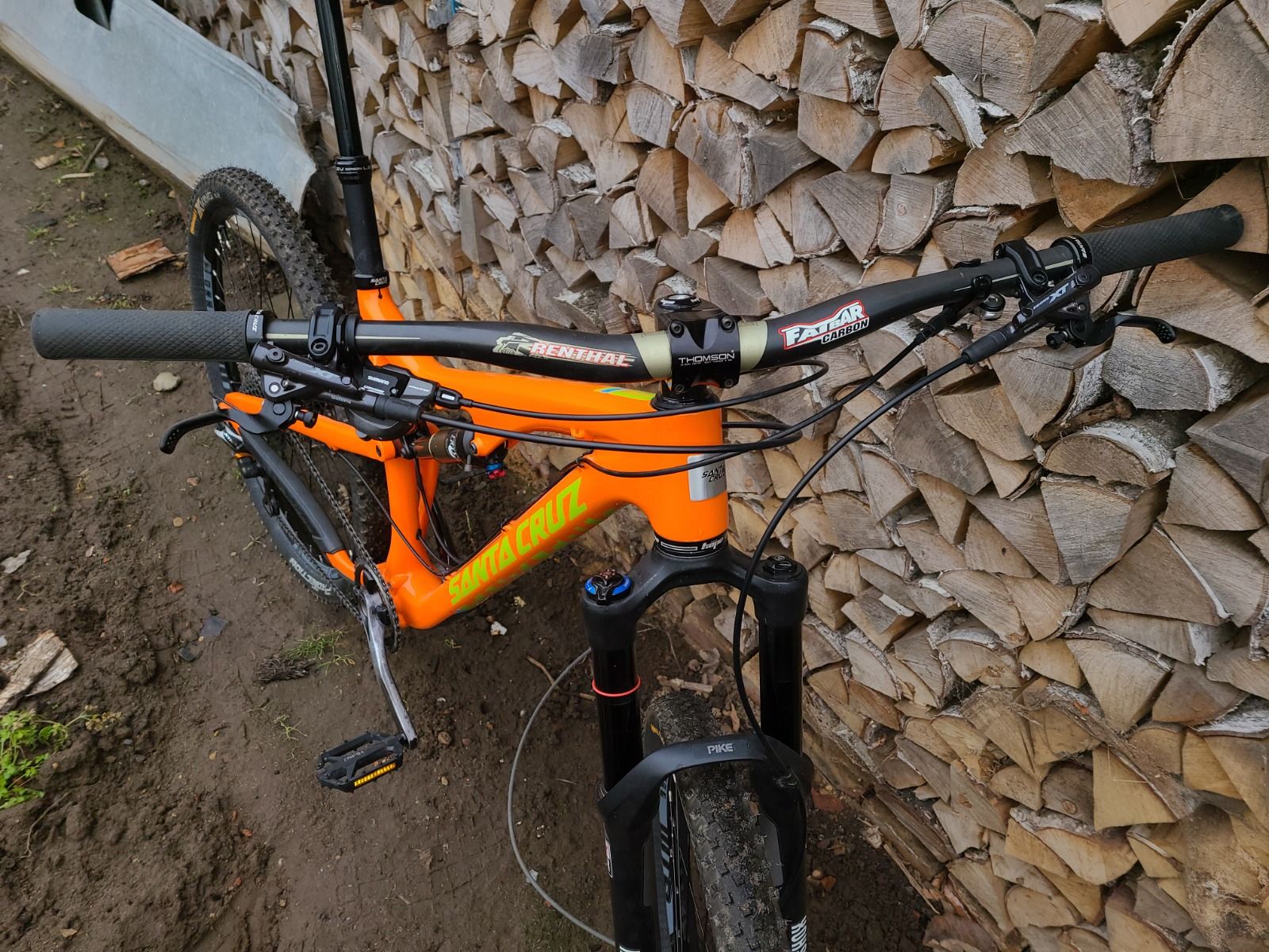 Santa cruz 5010c карбоновый двухподвесный велосипед