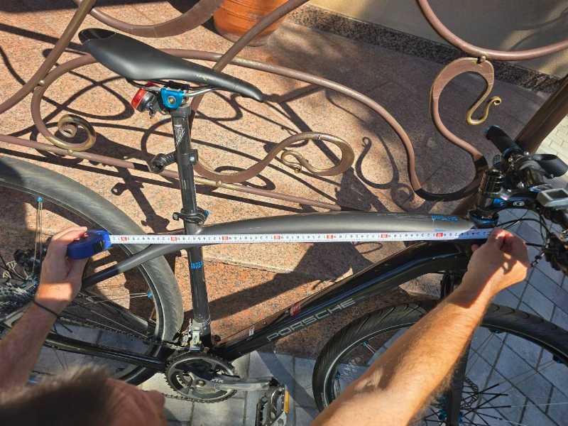 Эксклюзивный карбоновый велосипед Porsche Bike RS