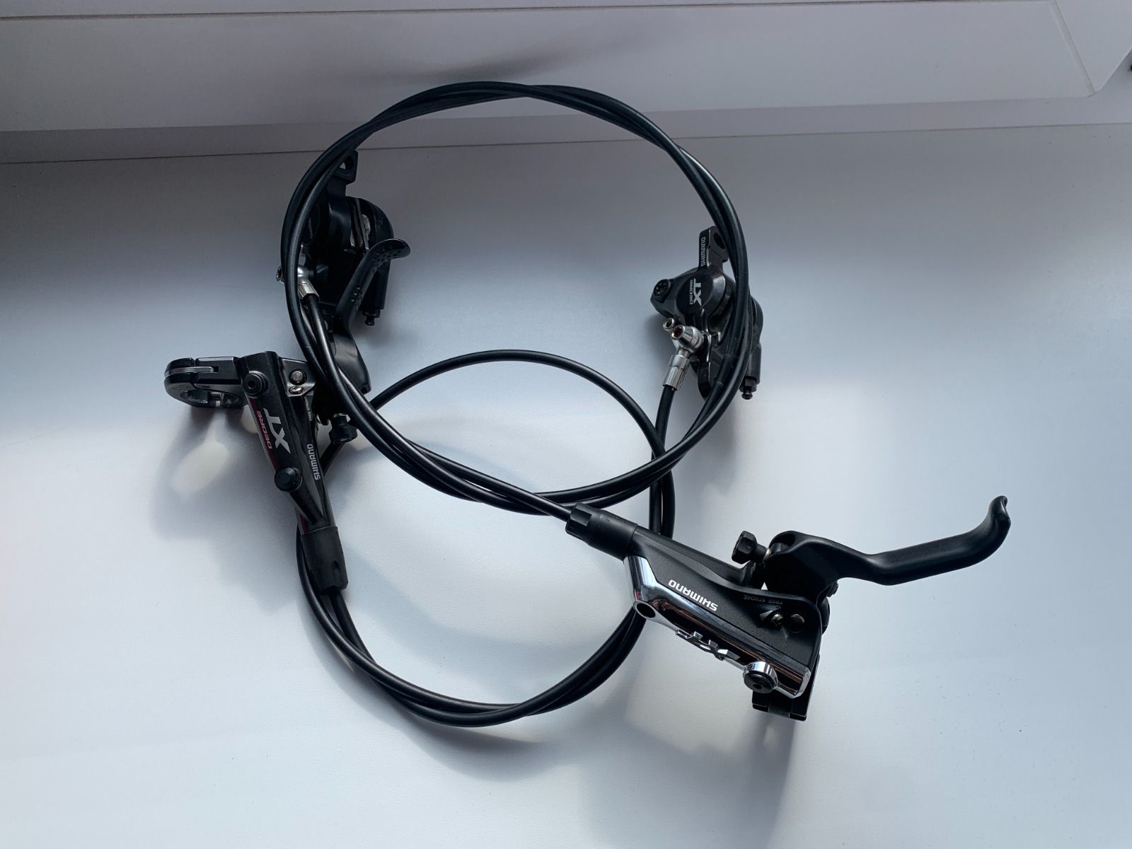 Передний тормоз Shimano Deore XT