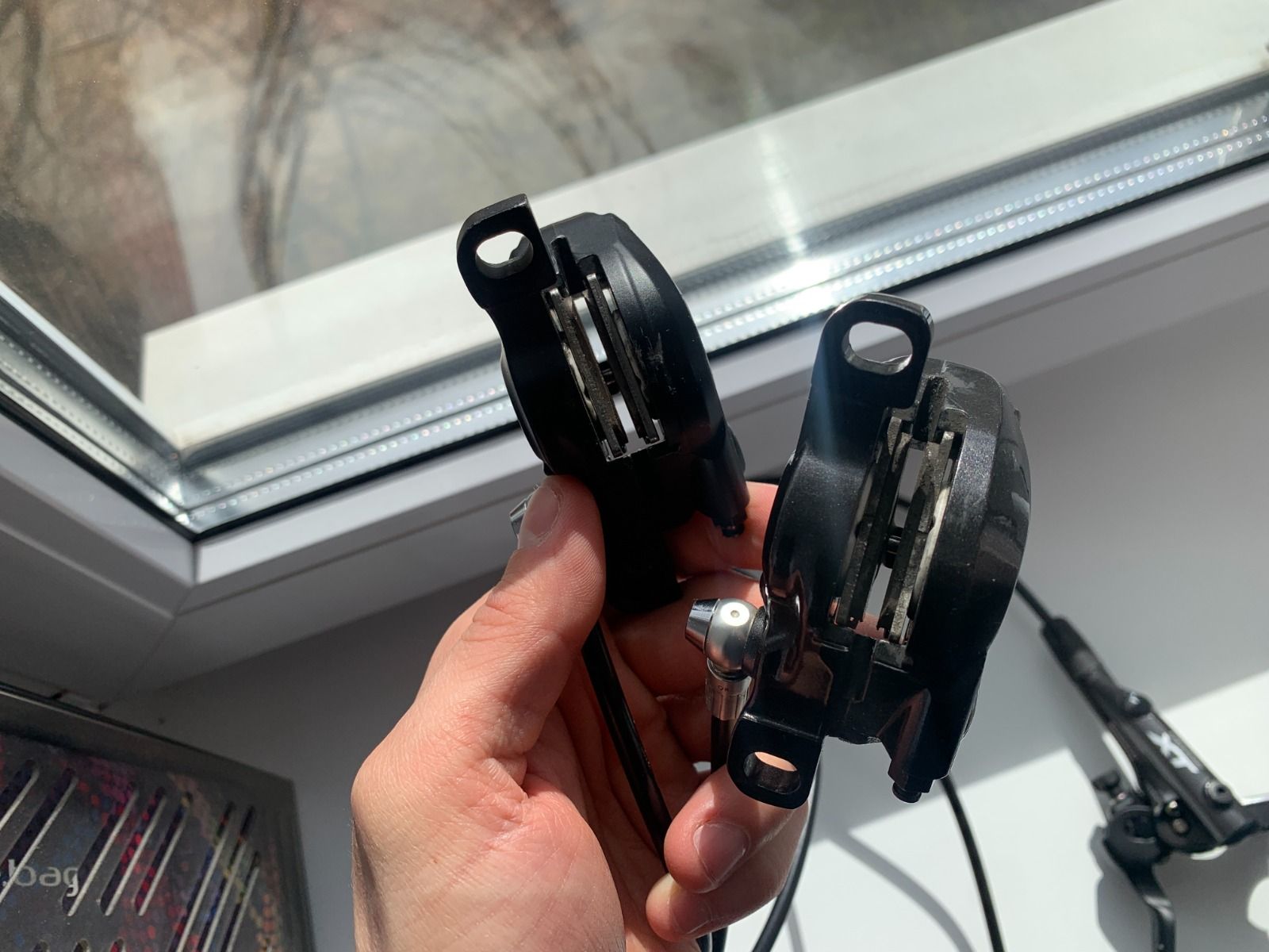 Передний тормоз Shimano Deore XT