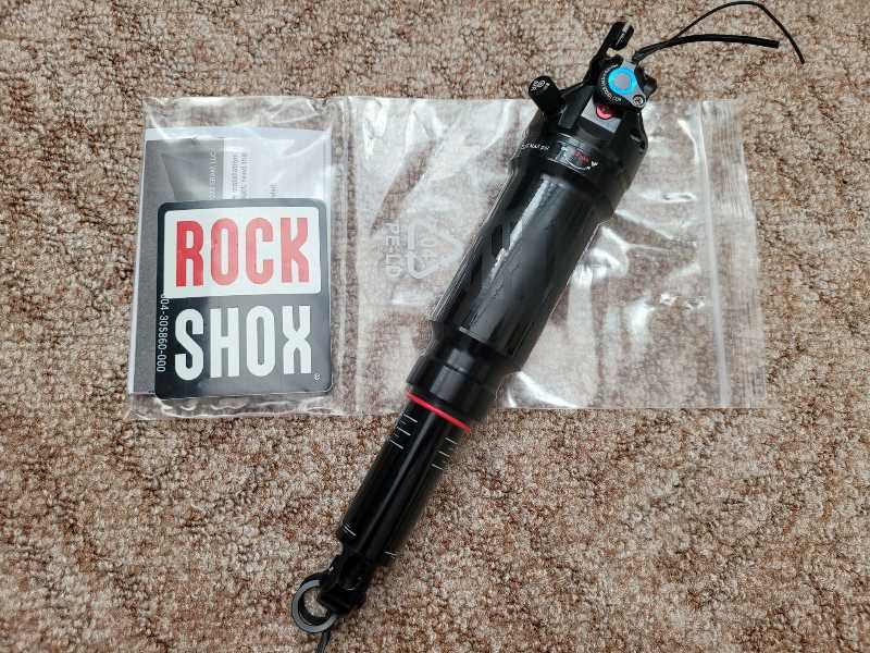 Цена снижена! Новый RockShox SidLuxe Ultimate 3P, 2023, 210x50 + есть Twistloc на 2 и 3 позиции!