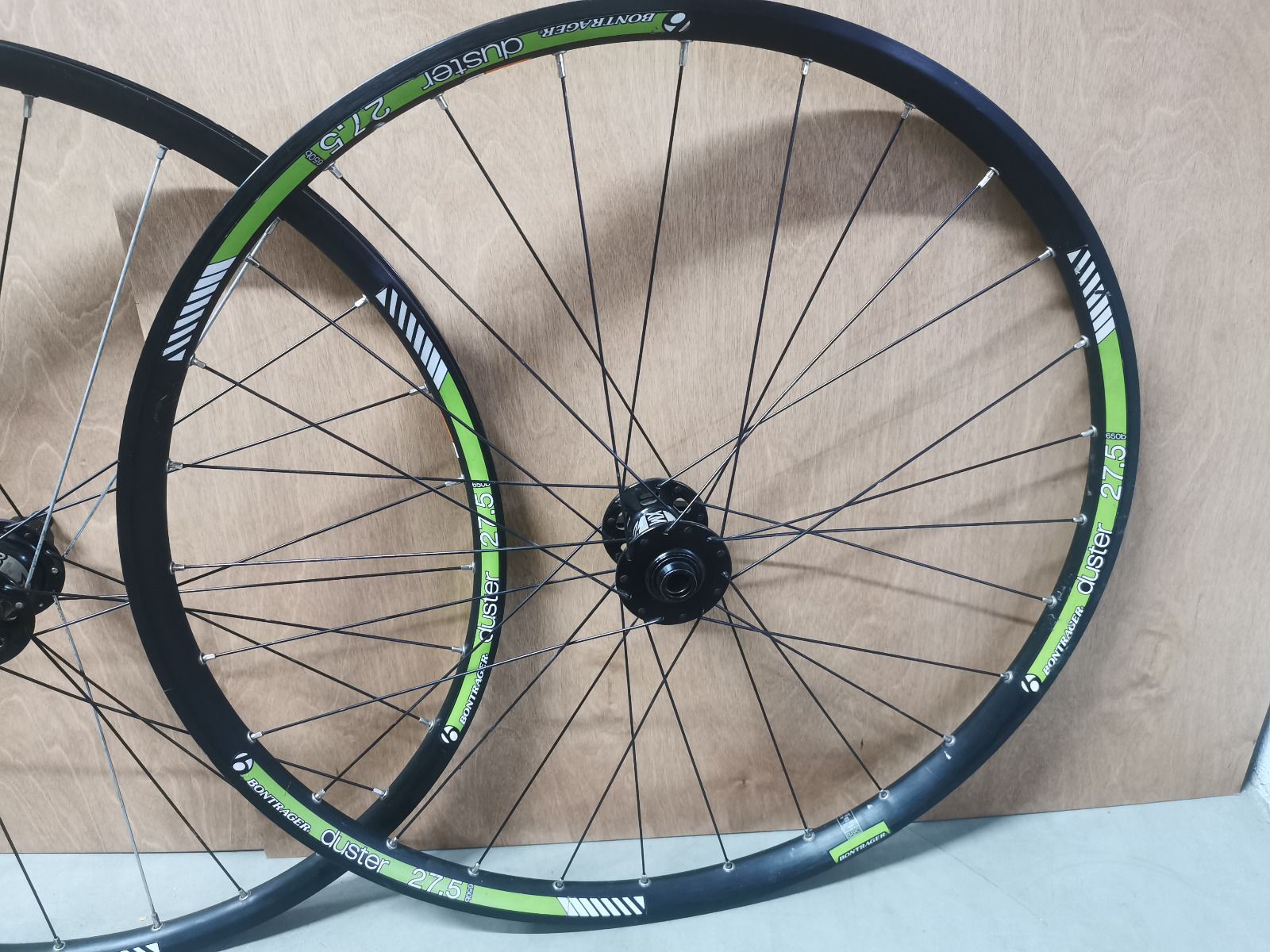 Колеса 27.5 обода Bontrager втулки Koozer