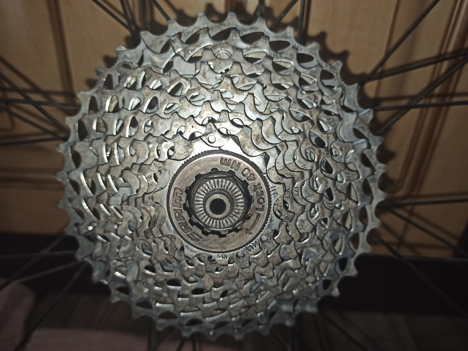 2 Кассеты 10 (ск.) и трещотка 7 (ск.) Shimano.