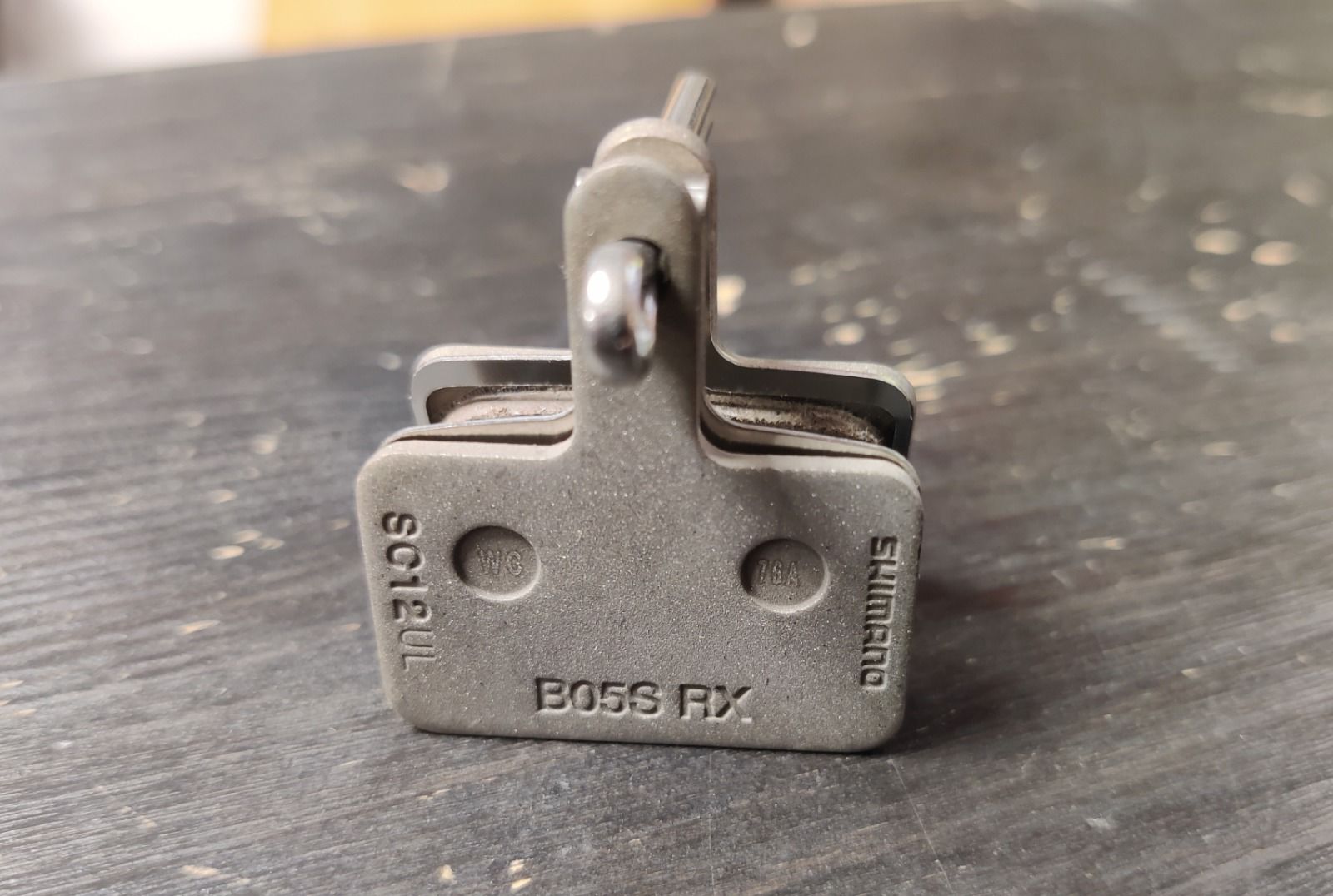 Тормозные колодки B05s OEM