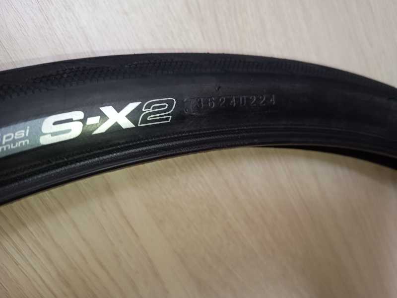 Пара покрышек Giant S-X2. 700х38с