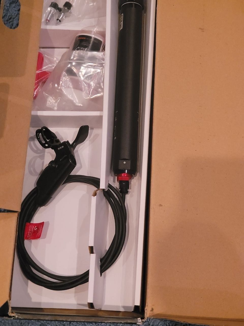 Дроппер RockShox Reverb Stealth C1 31.6мм 175мм, коробочный вариант с набором для прокачки