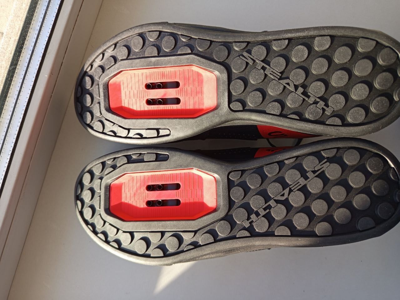 Велотуфли Five Ten(adidas) 43-44 новые