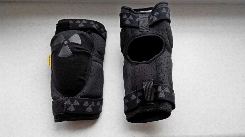 Налокотники Nukeproof