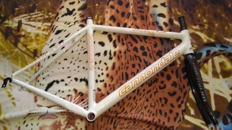 Рама (алю) + вилка (карбон) 52см Cannondale