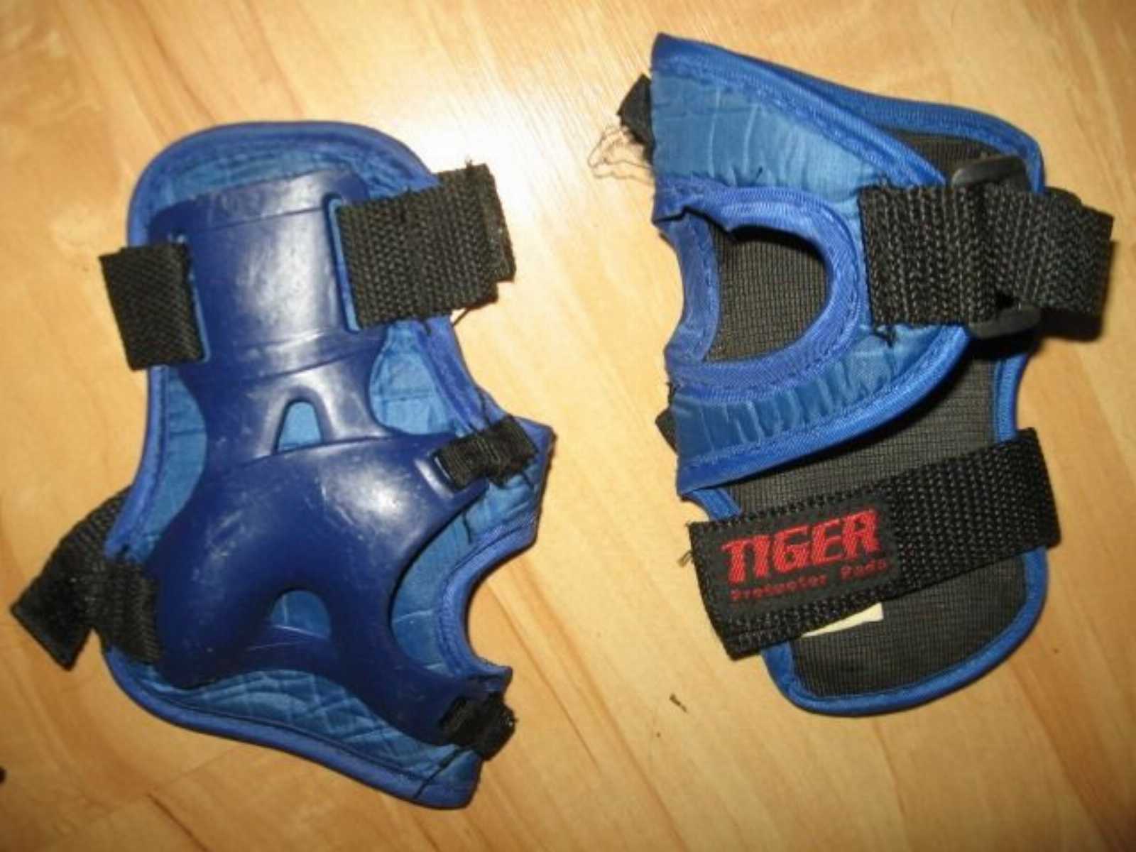 Комплект защиты (наколенники, налокотники, наладонники) Tiger