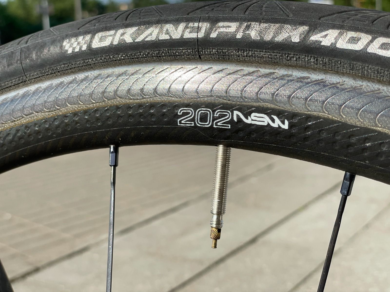 карбоновые колеса Zipp 202 NSW (высшая линейка Zipp) 1,375 гр. Клинчер. 1.100€