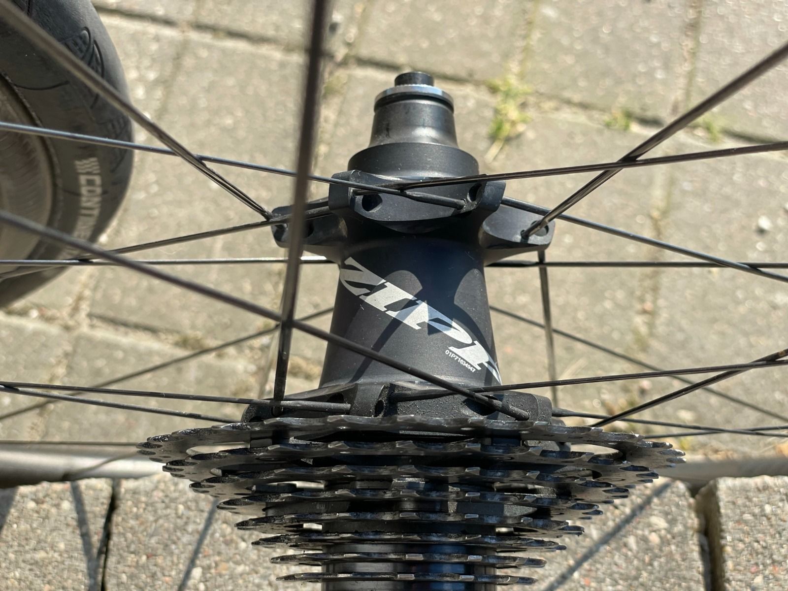 карбоновые колеса Zipp 202 NSW (высшая линейка Zipp) 1,375 гр. Клинчер. 1.100€