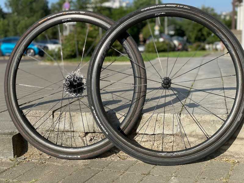 карбоновые колеса Zipp 202 NSW (высшая линейка Zipp) 1,375 гр. Клинчер. 1.100€
