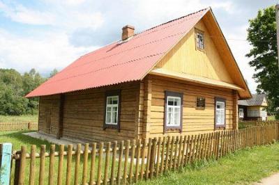 Дом Казимира Сваяка (дерев.)