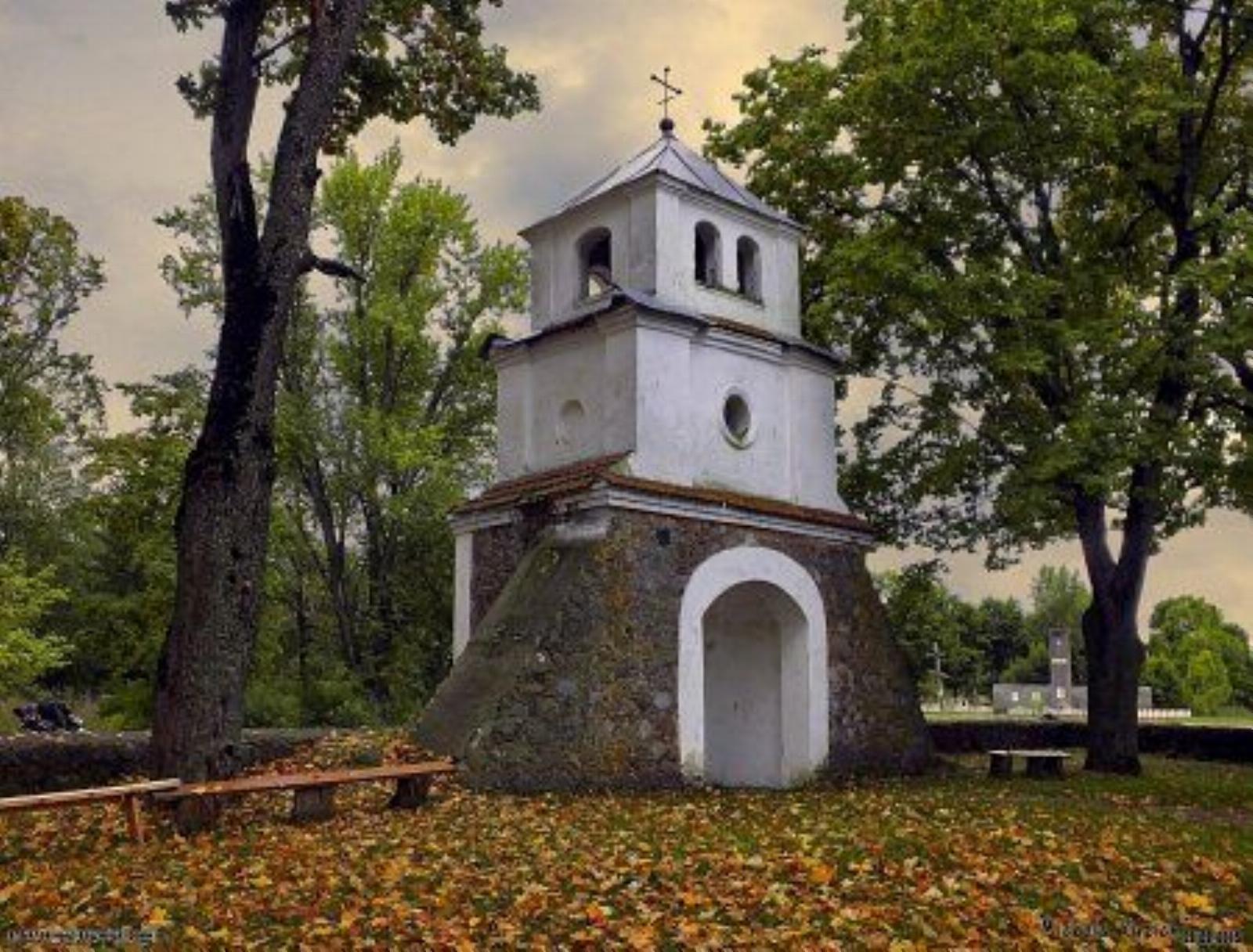 Брама-колокольня Брама-колокольня