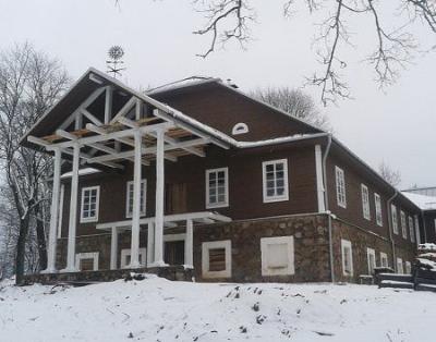 Усадебный дом (дерев.)