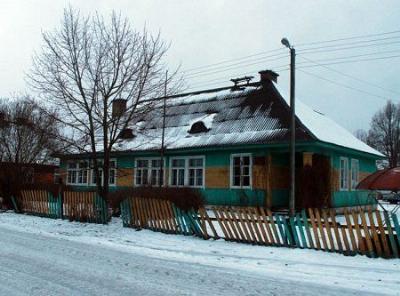 Школа (дерев.)