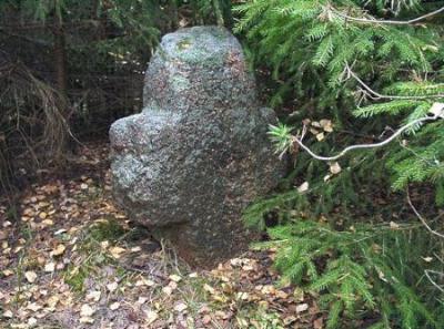 Каменный крест