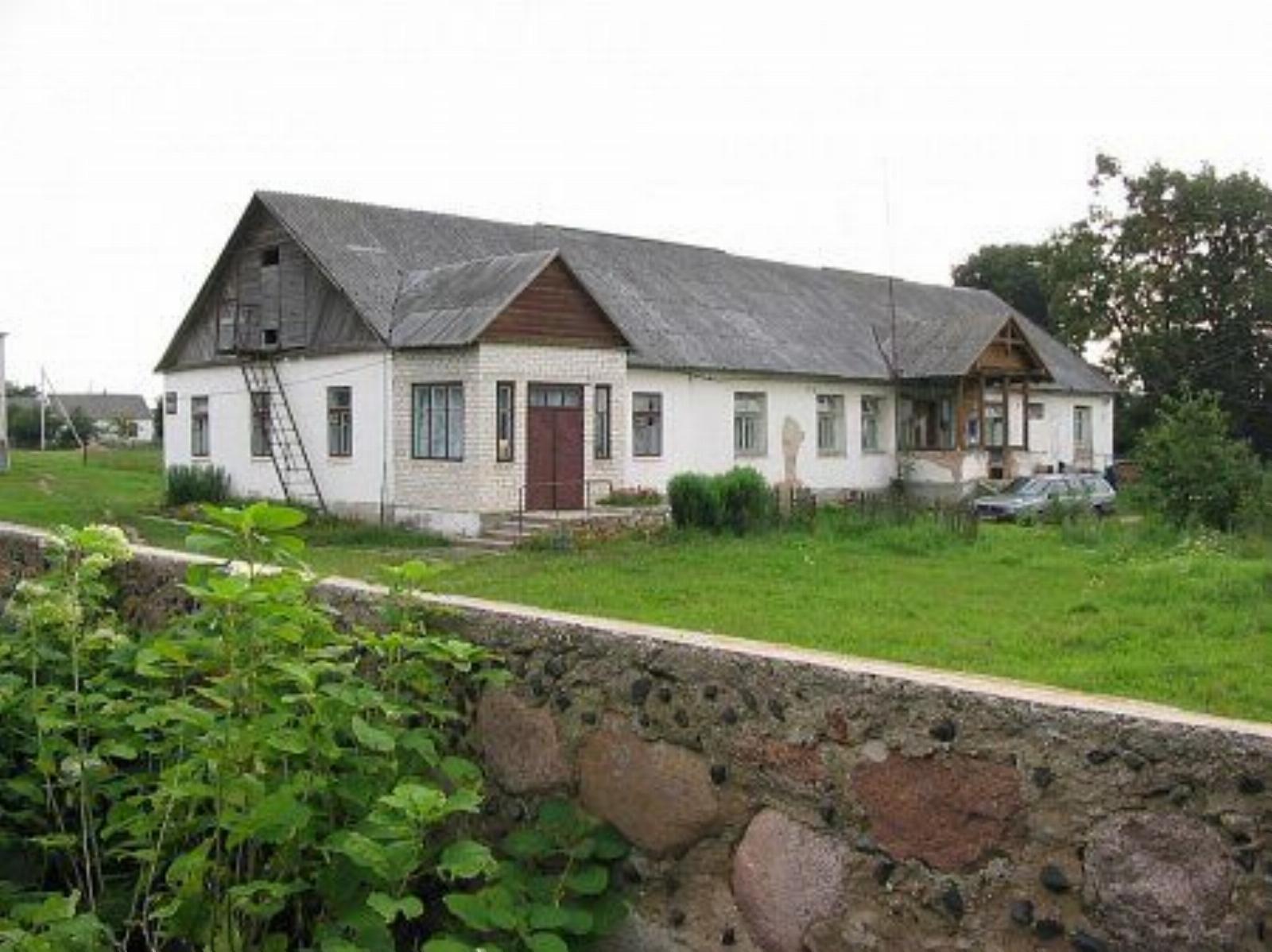 Плебания (?) (дерев.) Плебания (?) (дерев.)