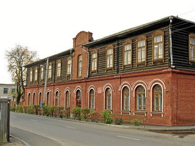 Гимназия женская