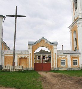 Брамы и ограда