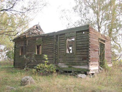 Церковь (дерев.; руины)