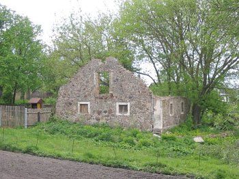 Хозпостройка (руины)