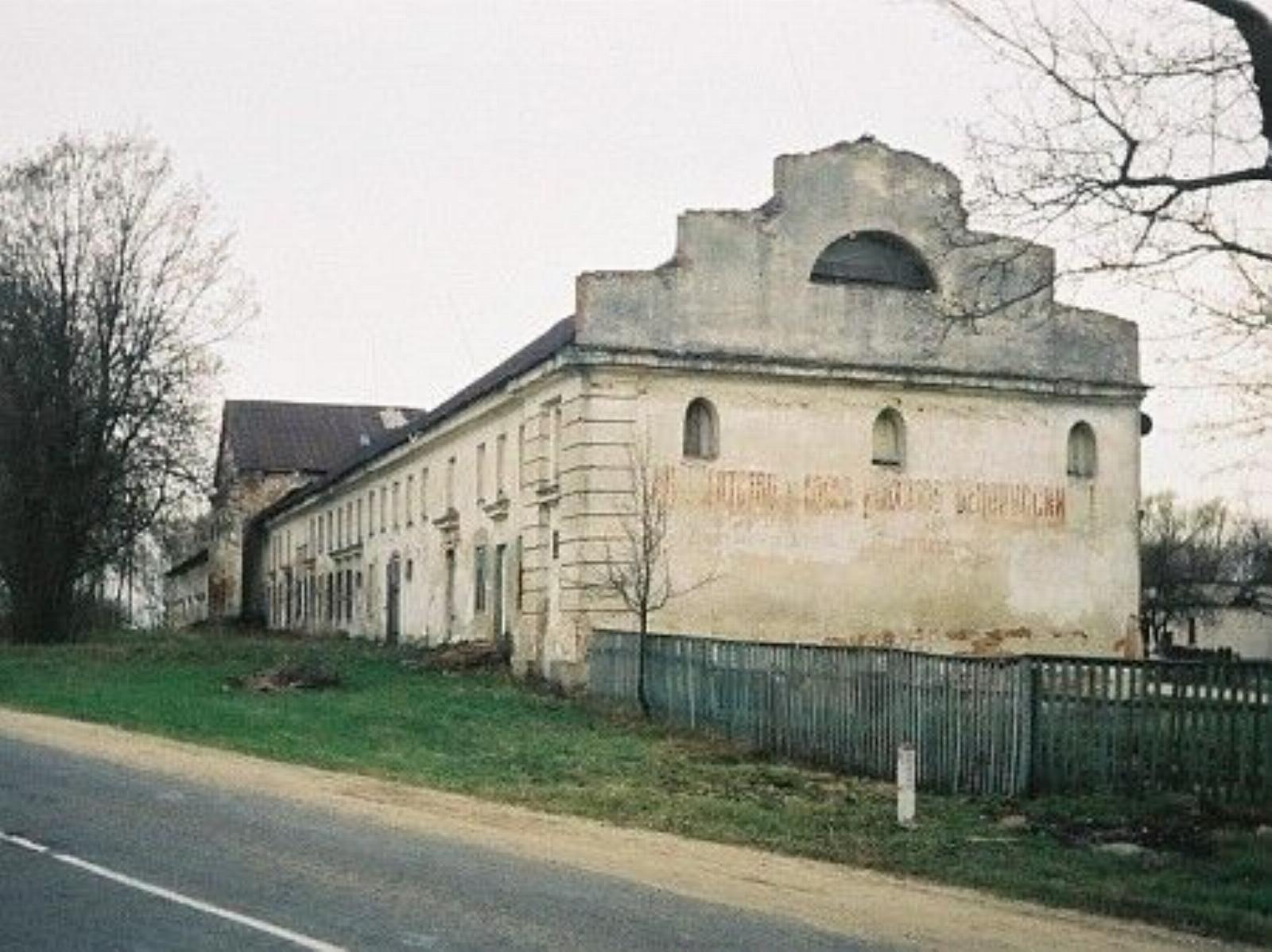 Костел? св. Яна и жилые корпуса Костел? св. Яна и жилые корпуса