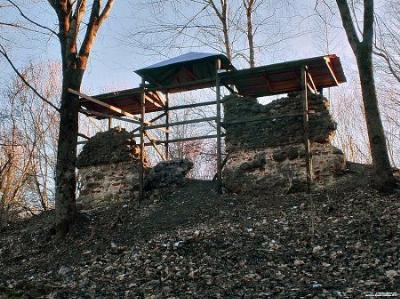 Замок Гаштольдов /сохр. фрагментарно/