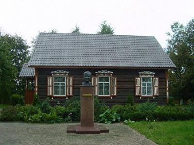 Дом-музей Ивана Мележа (дерев.)