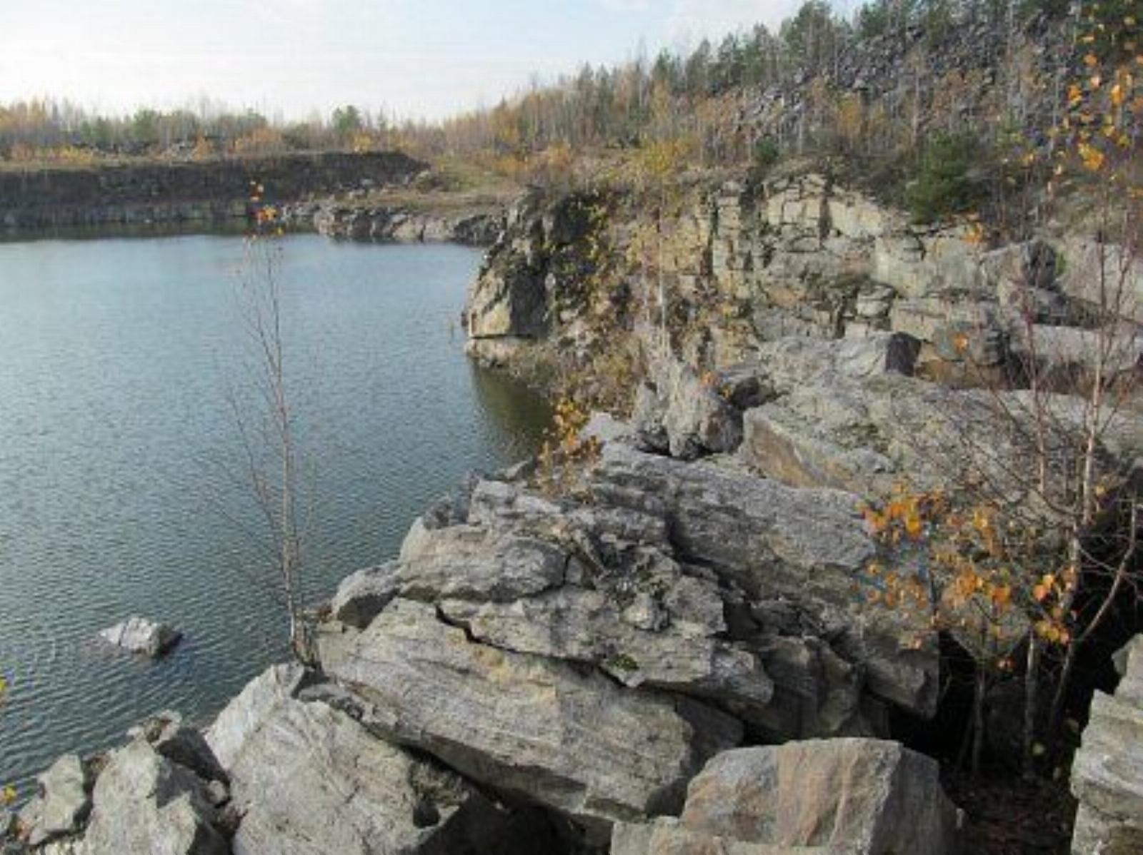 Карьер Карьер