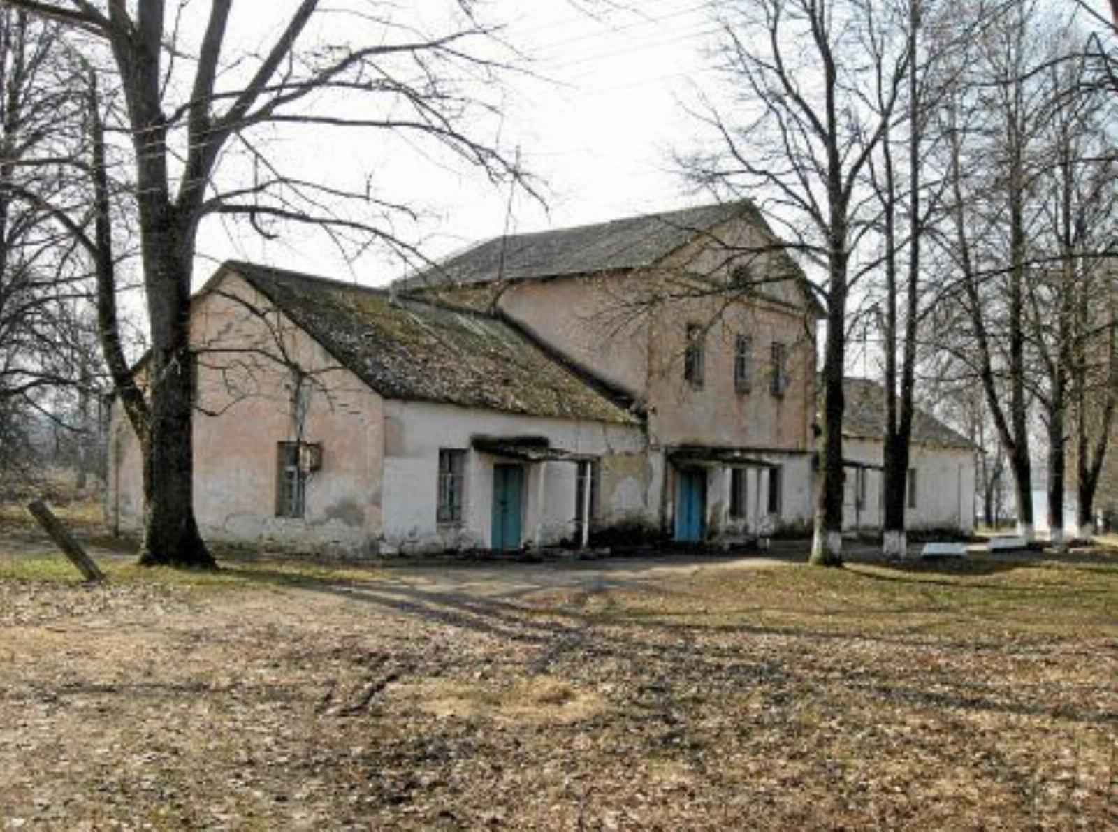 Флигель (?) Флигель (?)