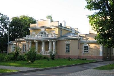 Особняк Охотничий домик